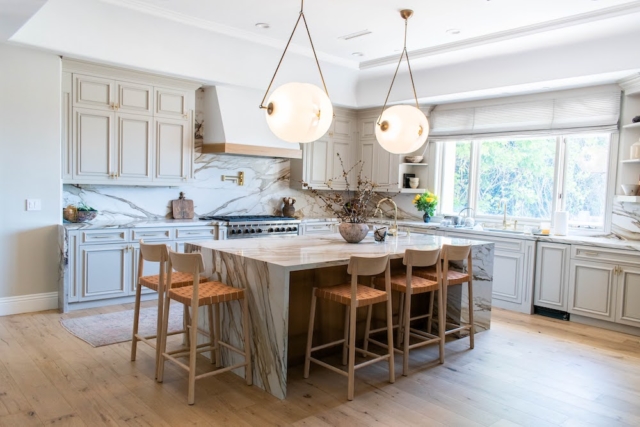 Custome Home in Beverly Hills - Kitchen